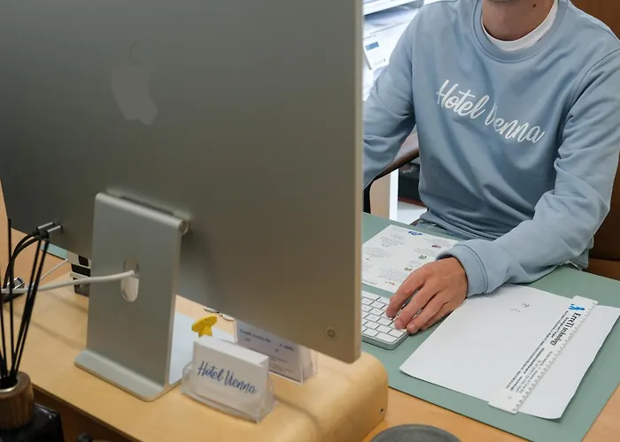 维也纳酒店 切尔维亚